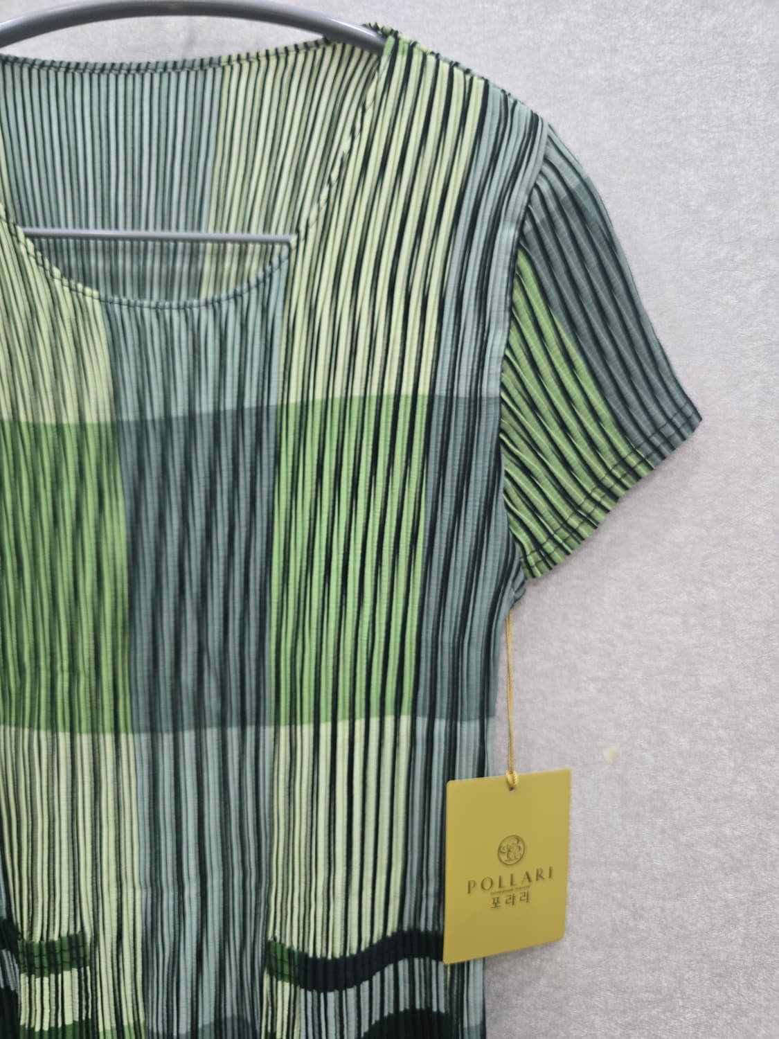 POLLARI 플리츠 패턴 롱 원피스 (택상품) 상품이미지3