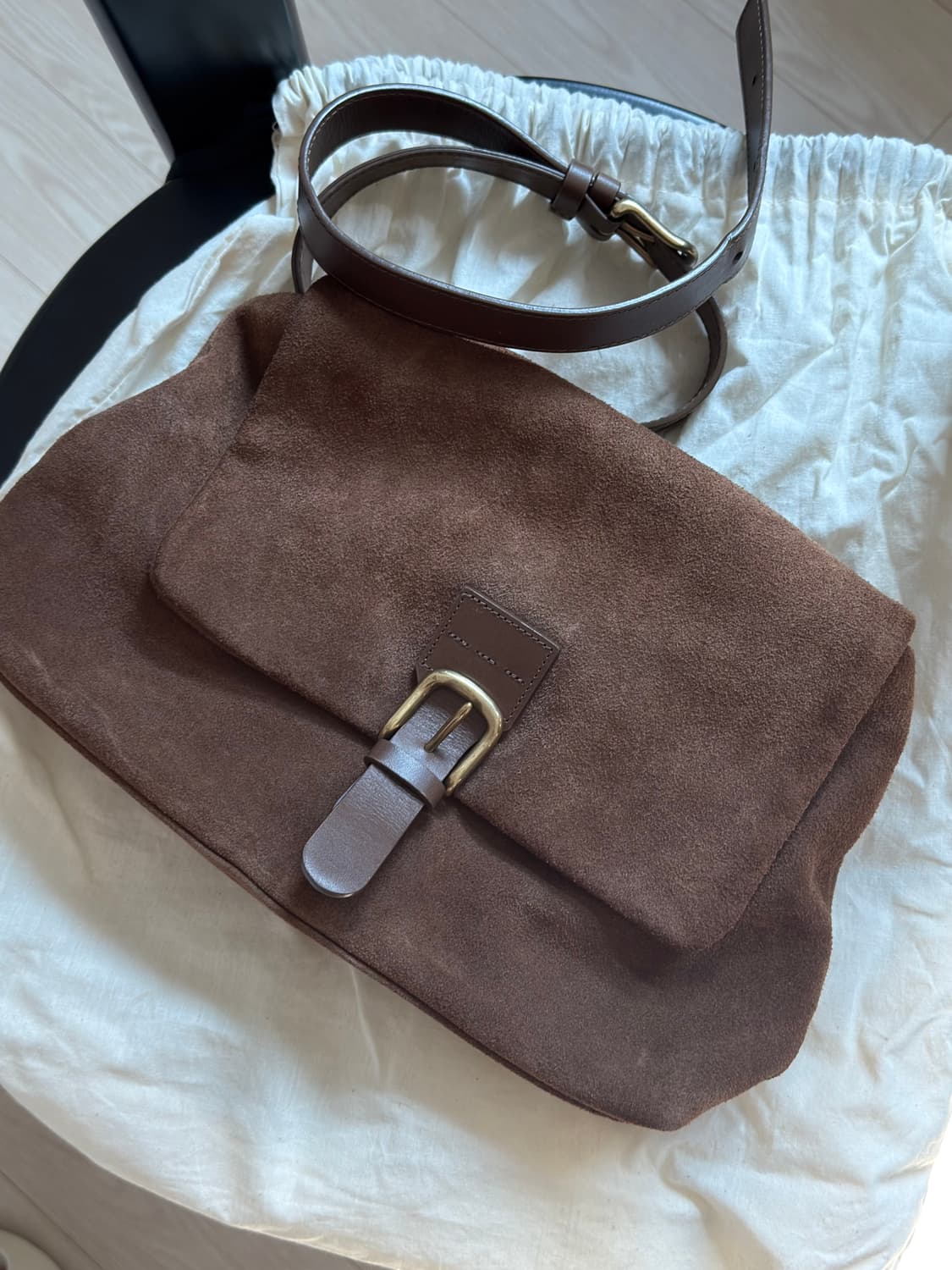 투에투아 마마스백 스웨이드 브라운 상품이미지3