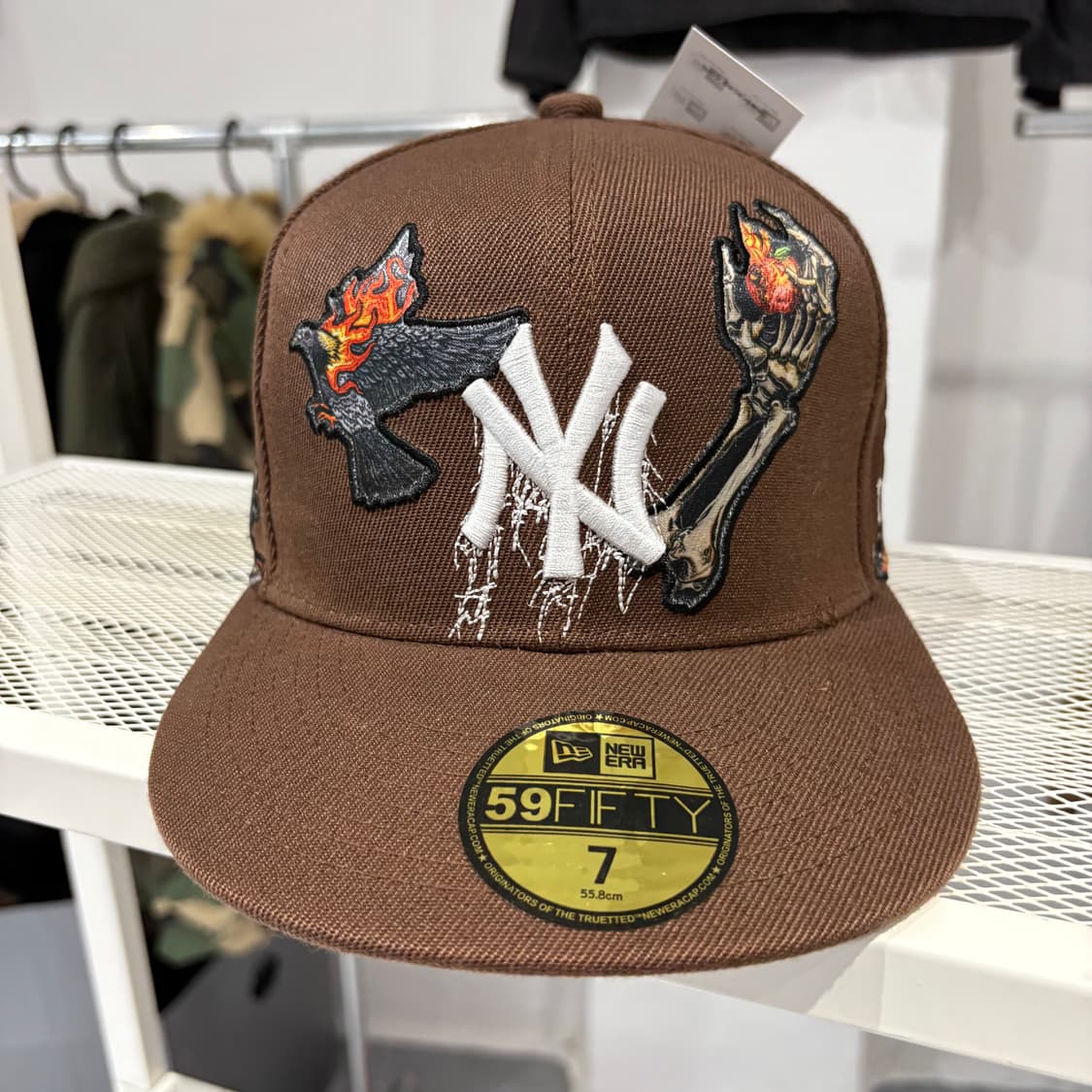 뉴에라 양키즈 지옥 59FIFTY 7 볼캡 스냅백 상품이미지2