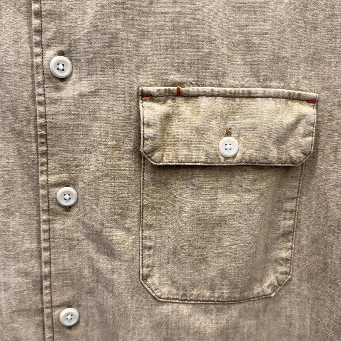 JW앤더슨 유니클로 콜라보 워크 반팔 셔츠 포켓 디테일 레귤러핏 베이지 상품이미지7