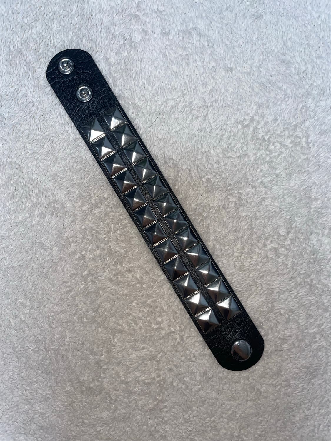 black studs leather bracelet 상품이미지2