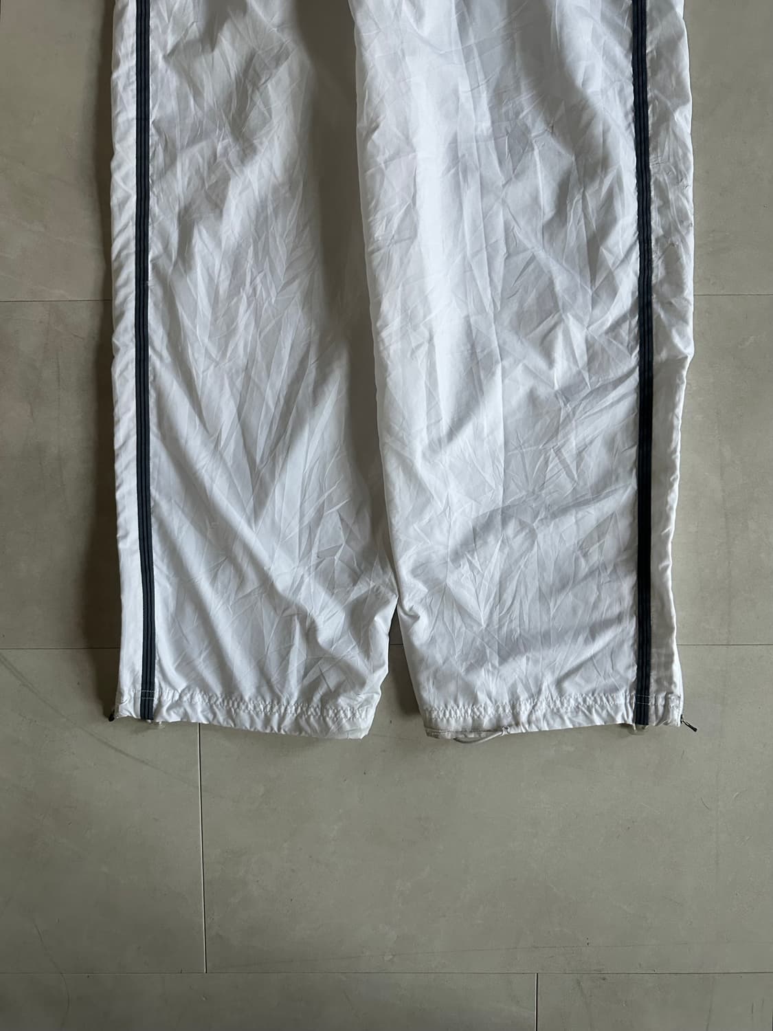 white wide fit training pants 상품이미지8