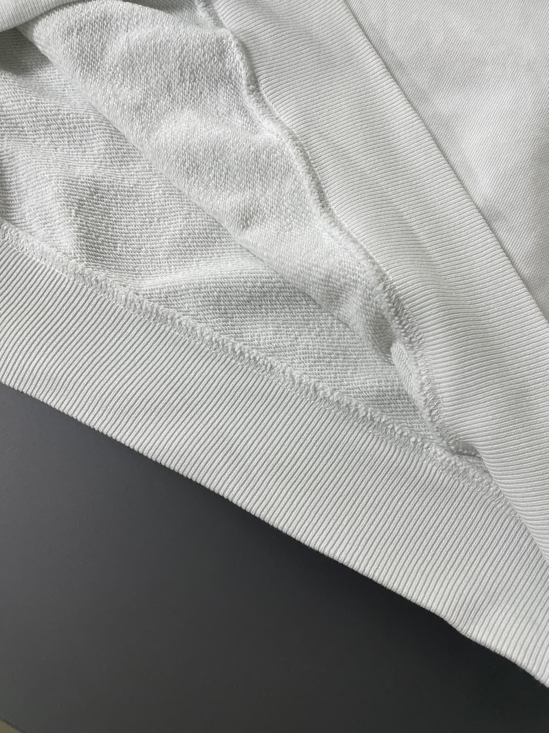 [M] 오프화이트 한나 리브 크롭핏 맨투맨 크루넥 셔츠 상품이미지7