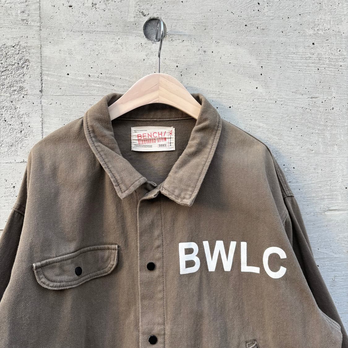 윌리차바리아 / 벤치 다크 올리브 워크 자켓 상품이미지3