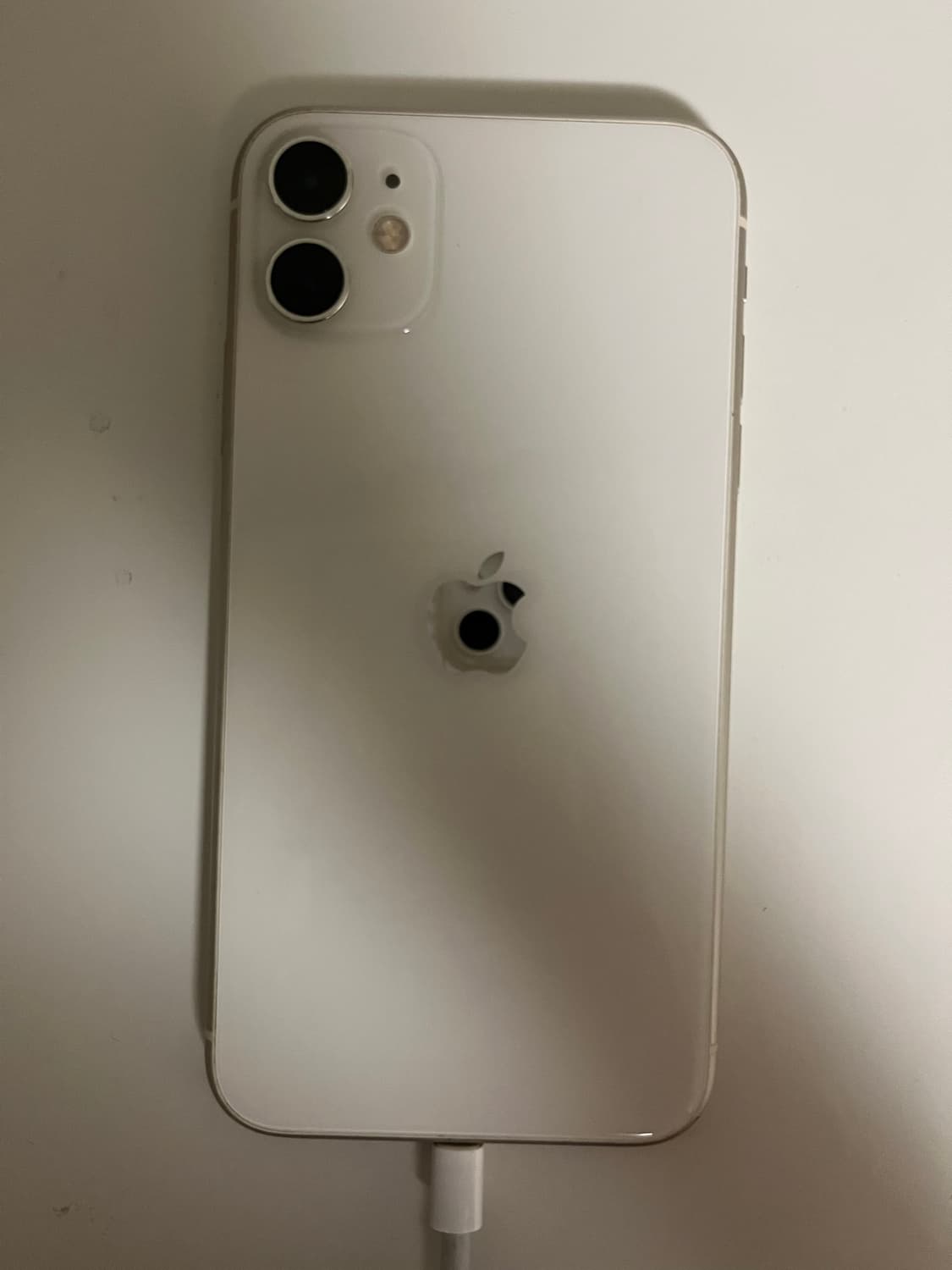 아이폰 11 화이트 128gb 상품이미지1