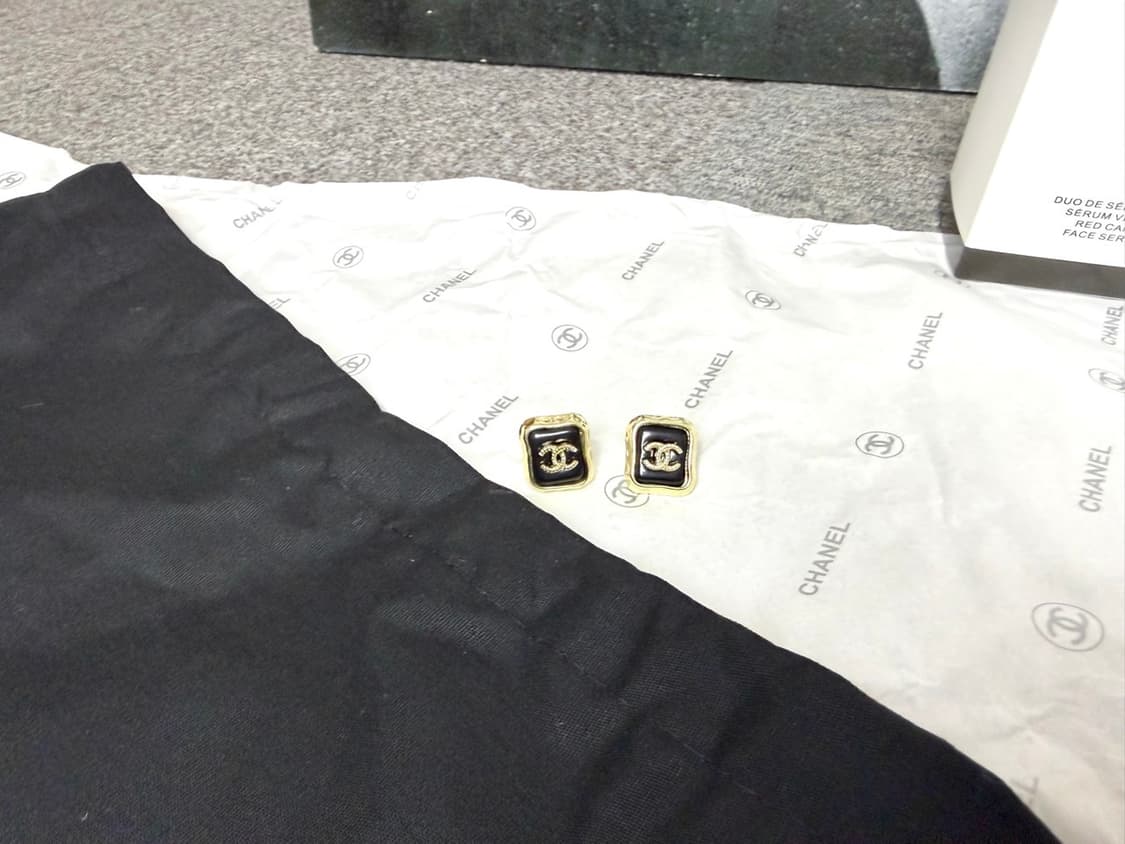 샤넬 클래식 심플 이어링 상품이미지8