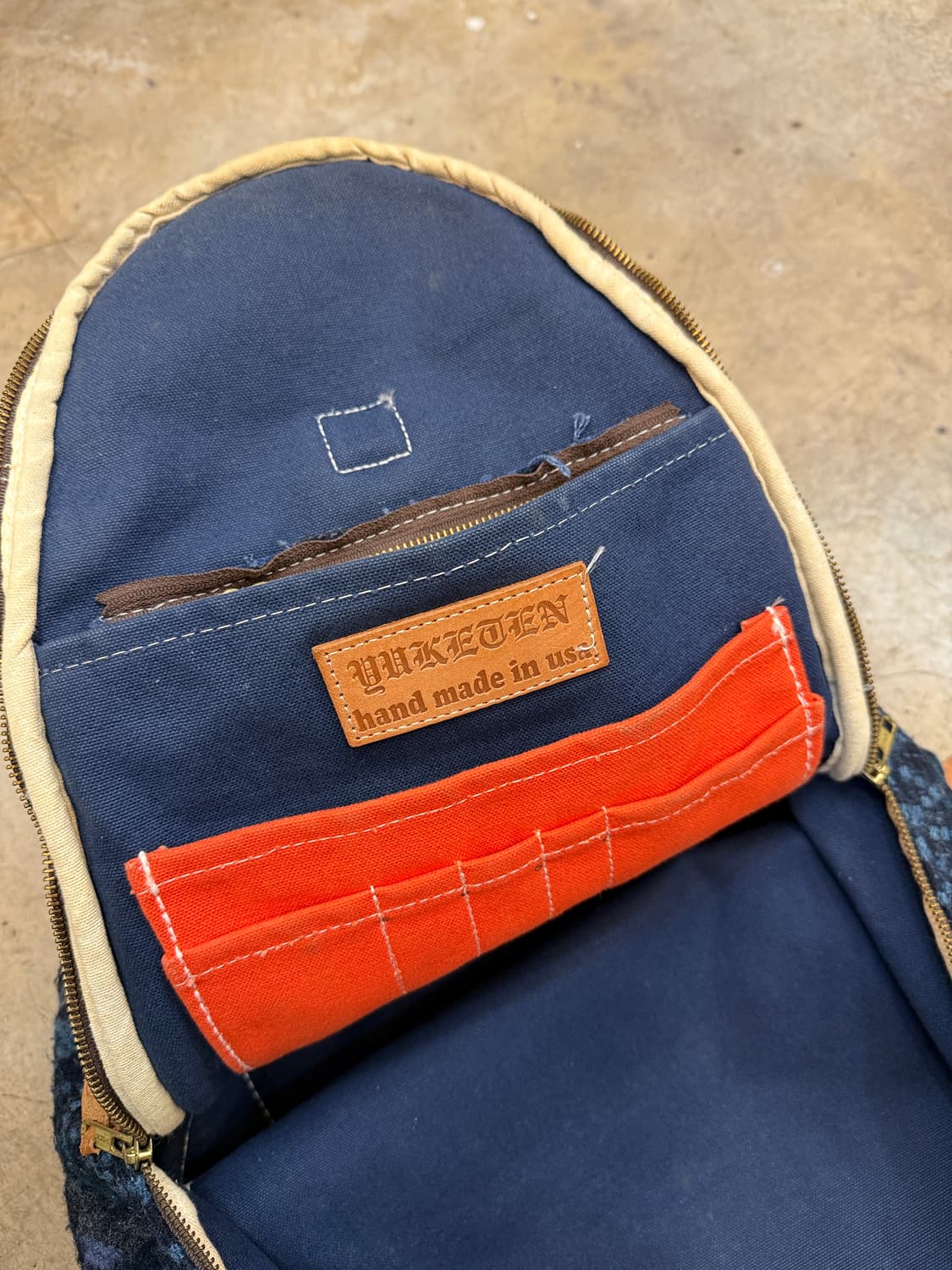 유케텐 트라이앵글 울 백팩 상품이미지7