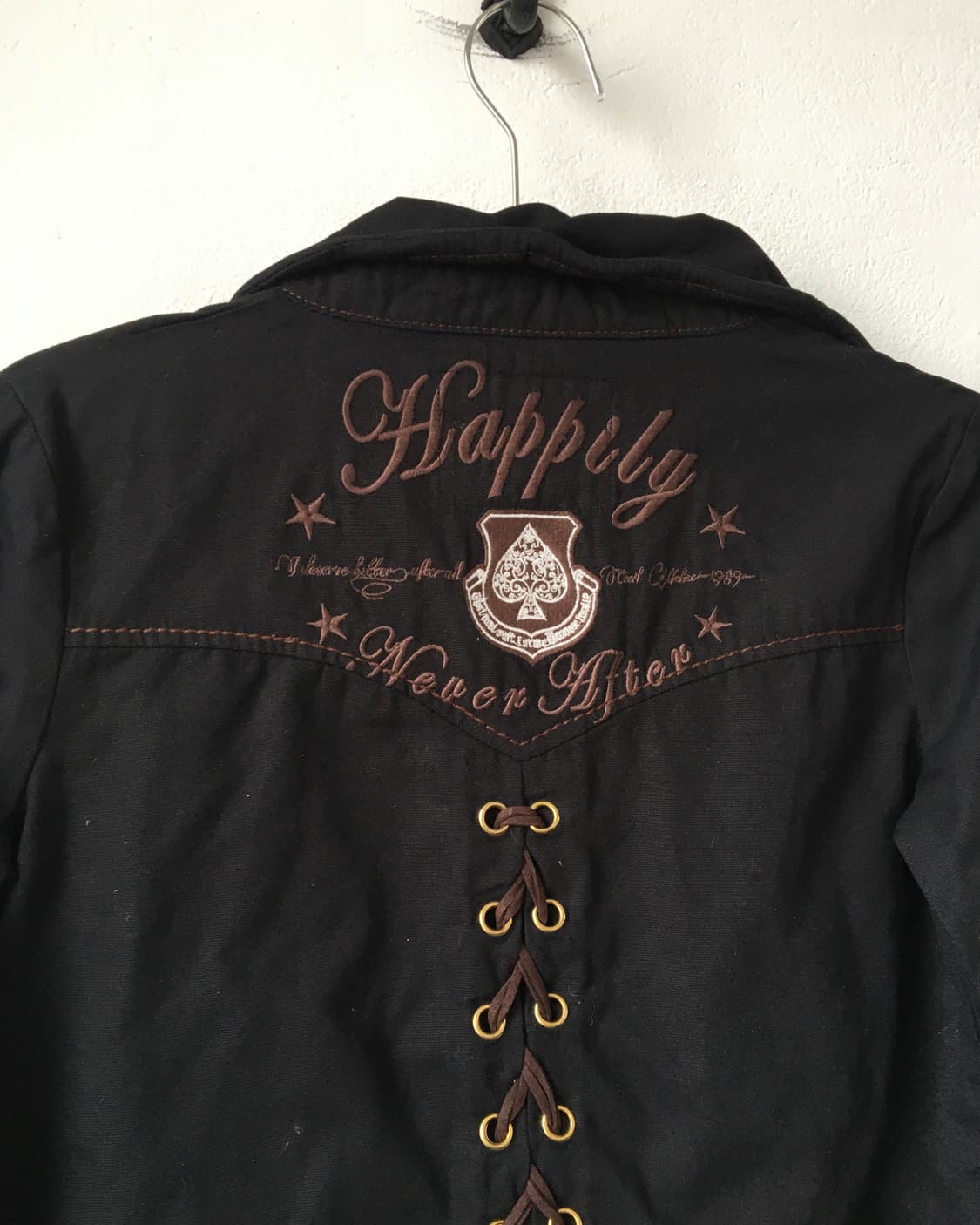 Cecil Mcbee back lace up point stud shir 상품이미지5