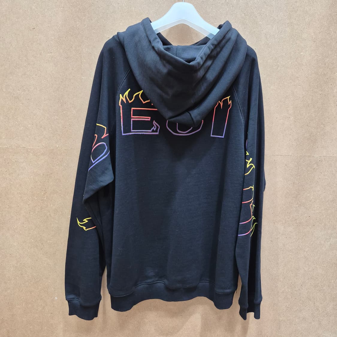 바이브레이트 (VIBRATE) 불꽃 로고 후드 상품이미지6