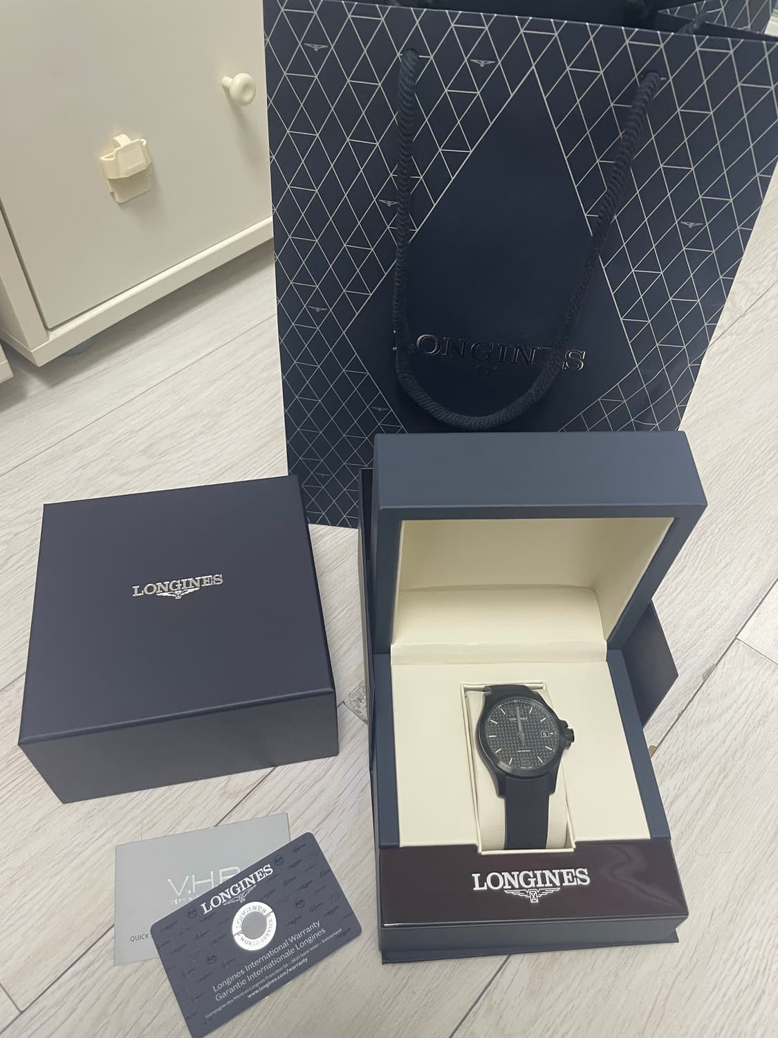 론진 VHP 41mm 쿼츠 러버밴드 상품이미지4