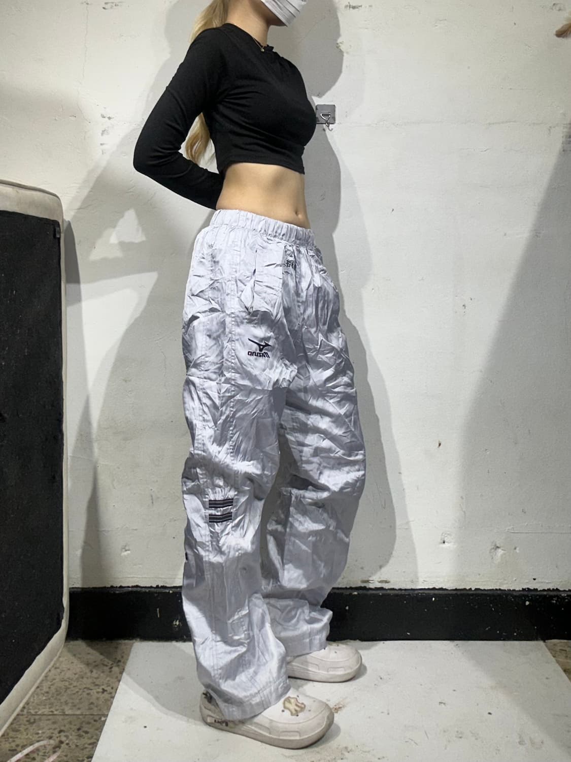 미즈노 그레이 와이드 로고 트랙 팬츠 M 상품이미지1