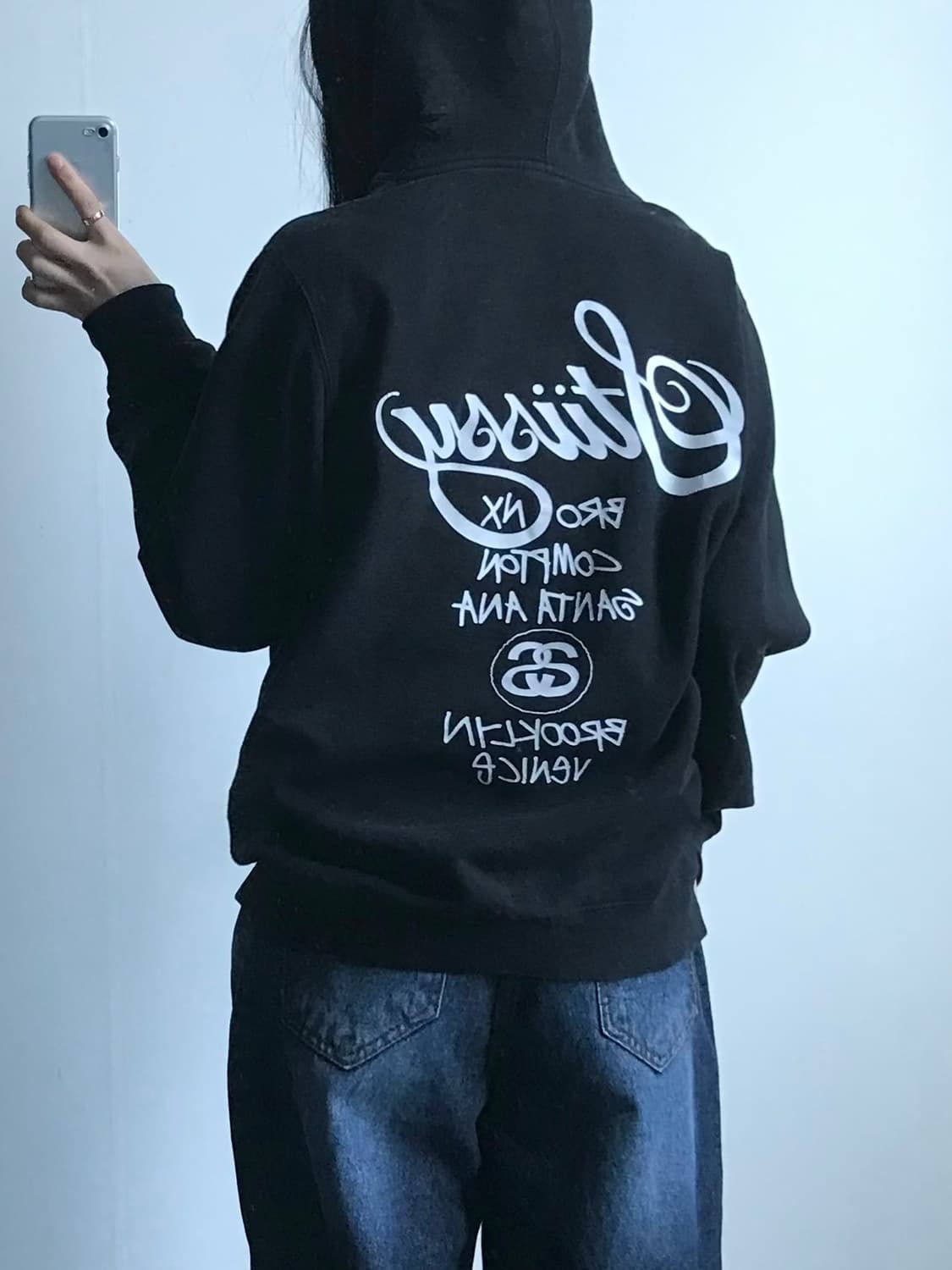 스투시 월드투어 블랙 후드티 상품이미지2