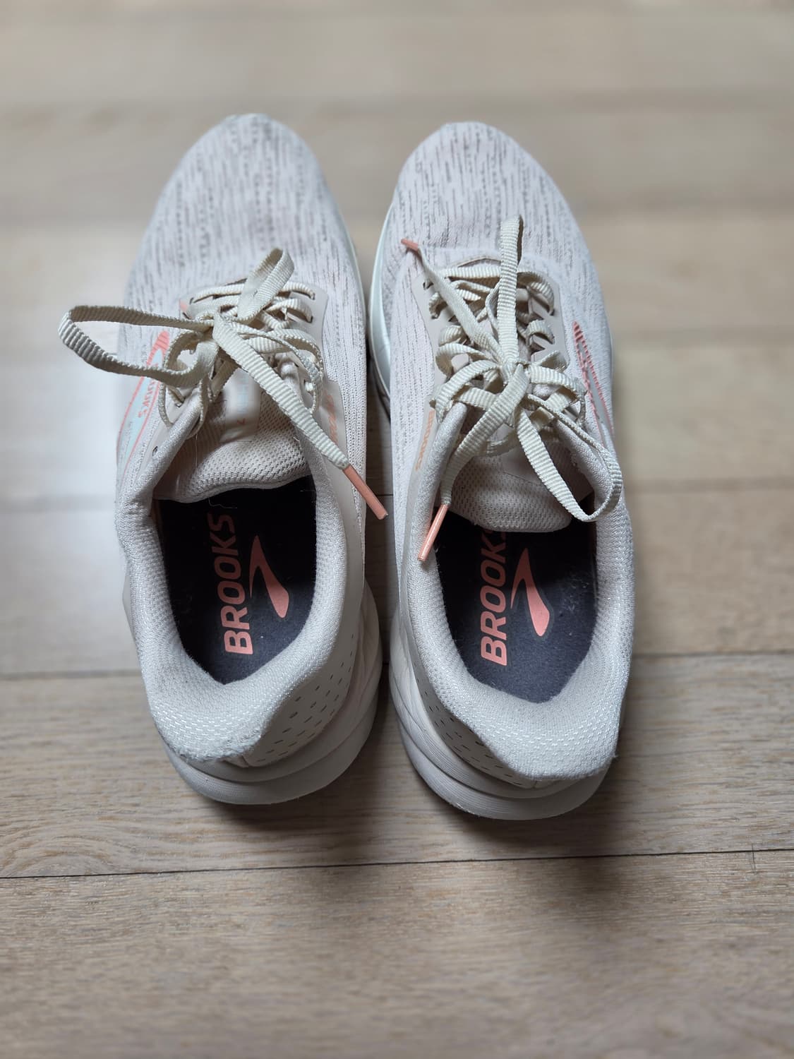 브룩스 런닝화.270.상태최상 상품이미지5