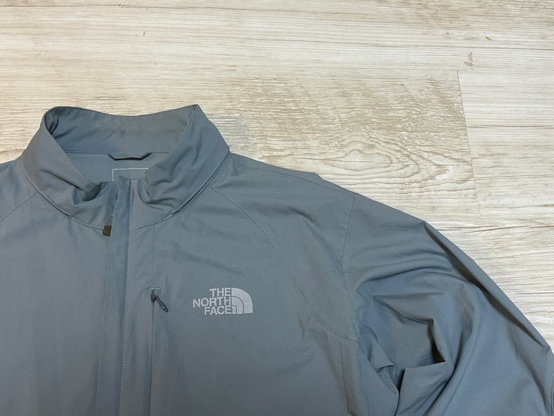노스페이스 바람막이 자켓 상품이미지2