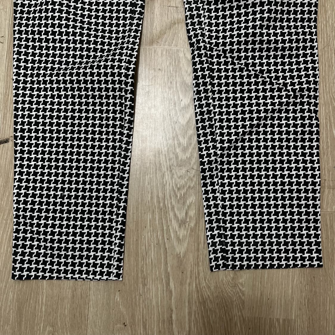 루이까스텔 여성 골프웨어 하운드투스 체크 스판 골프바지 [블랙] 73 상품이미지3