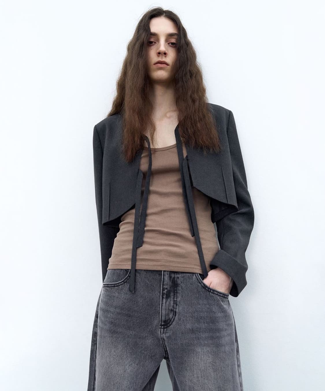 인사일런스 쇼트 라이트 자켓 CHARCOAL 상품이미지1