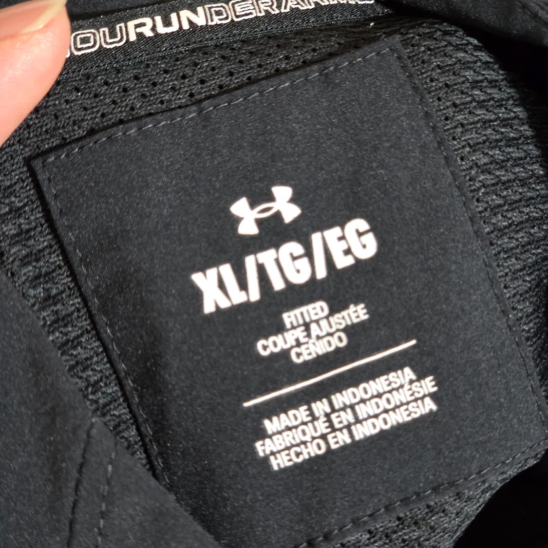 언더아머 블랙 바람막이 자켓 상품이미지7