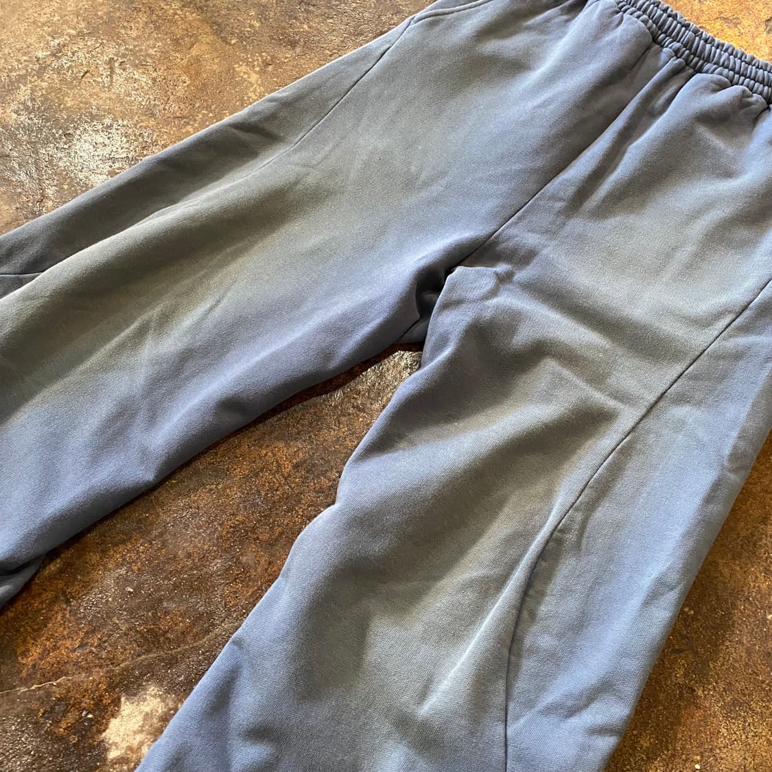 Kozaburo 부츠컷 에이징 스웻팬츠 상품이미지4