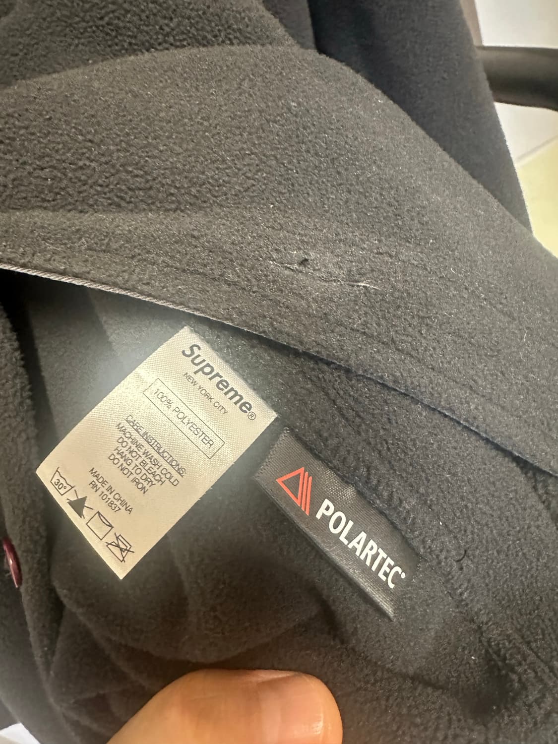 정품 Supreme polartec fleece shirt  판매합니다 상품이미지4