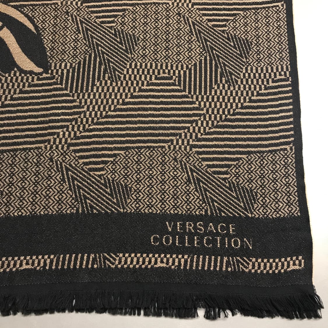 베르사체 메두사 머플러 브라운 상품이미지4