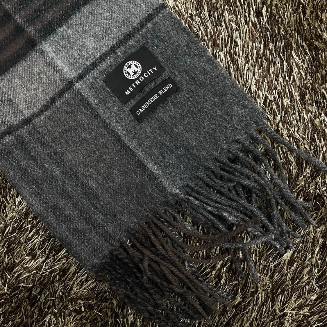 메트로시티 METROCITY 다크그레이 체크 캐시미어 혼방 머플러 목도리 상품이미지2