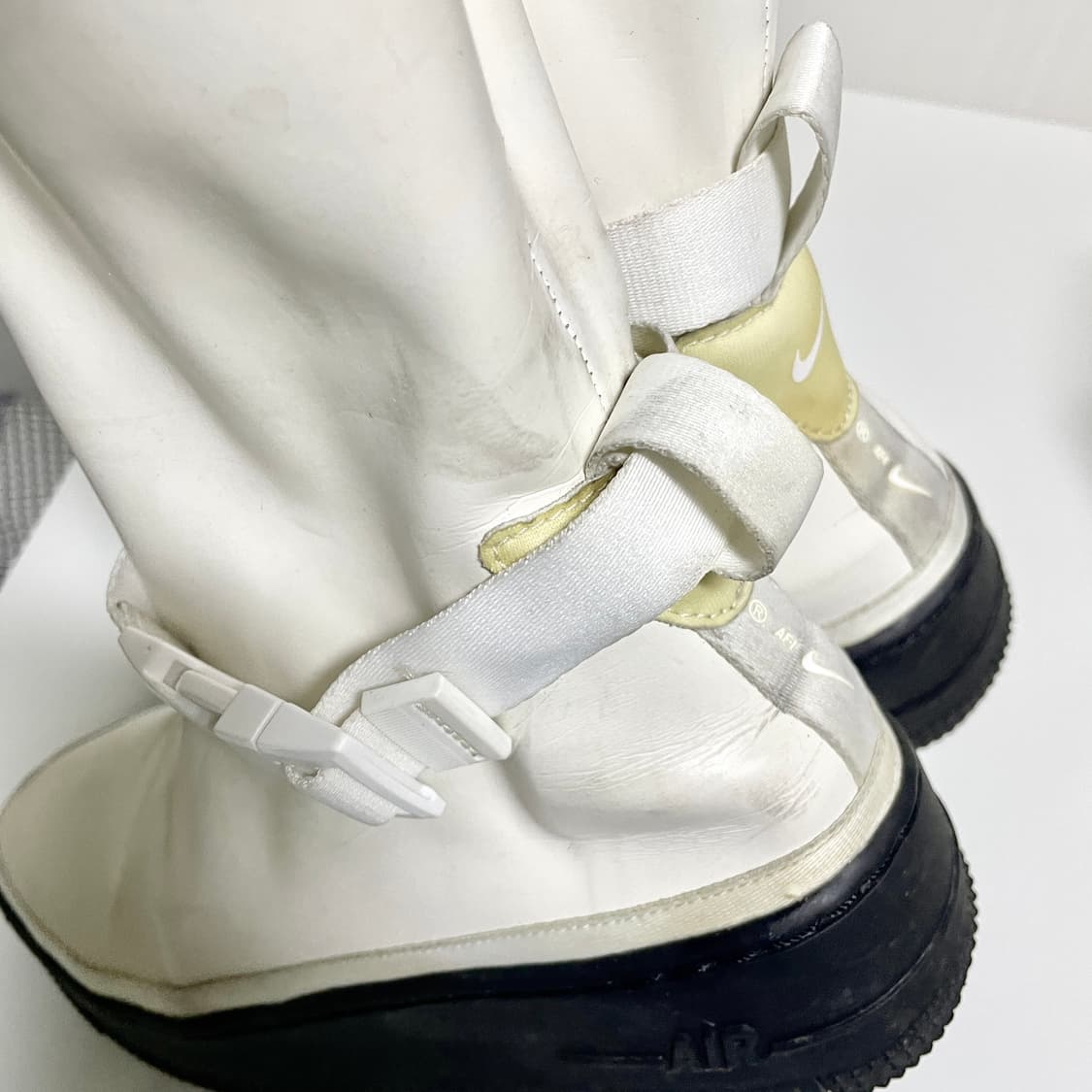 [235] 나이키 포스1 세이지 하이 검솔 화이트 방수부츠 레인부츠 상품이미지6