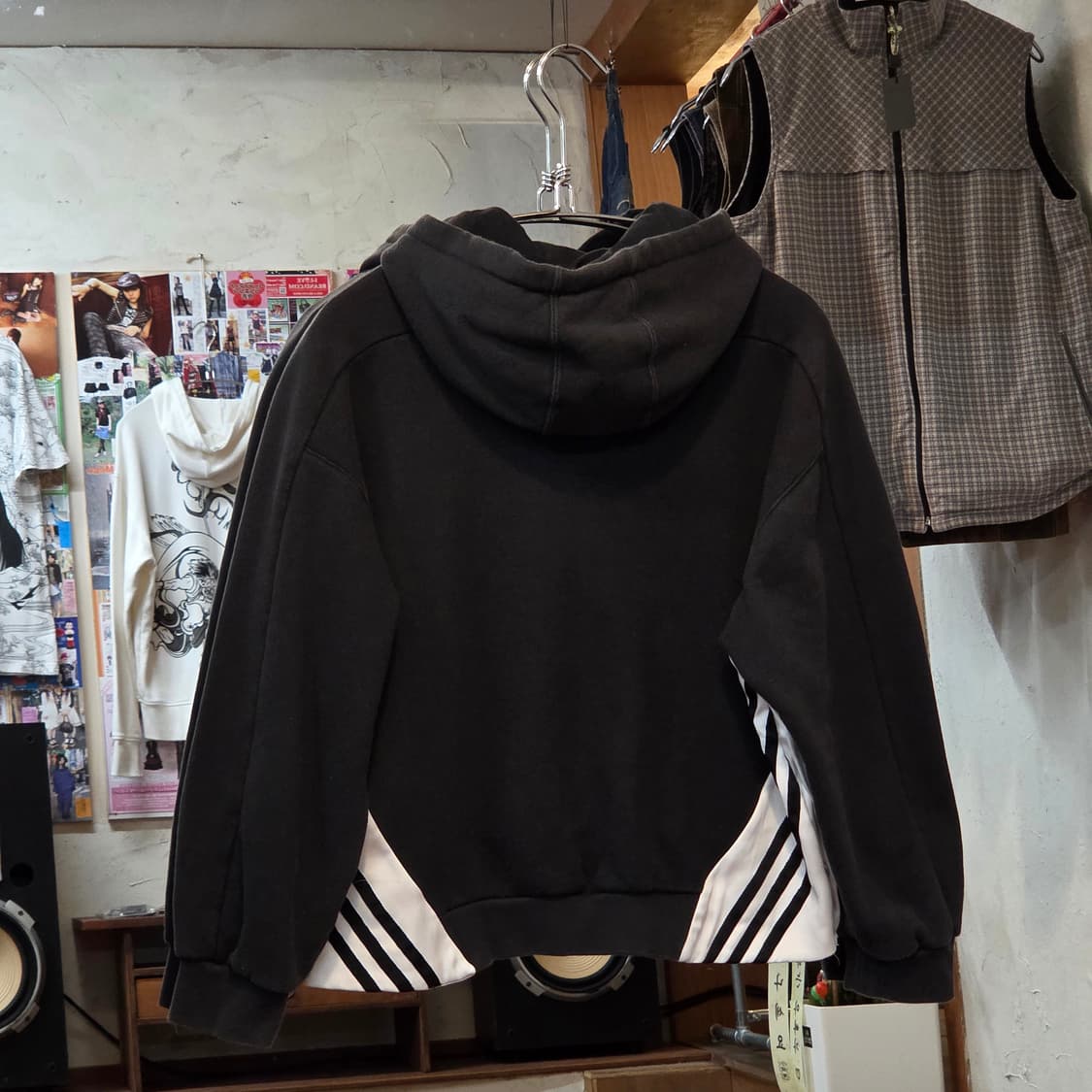 아디다스 사이드 버튼 반크롭 후드티 상품이미지5