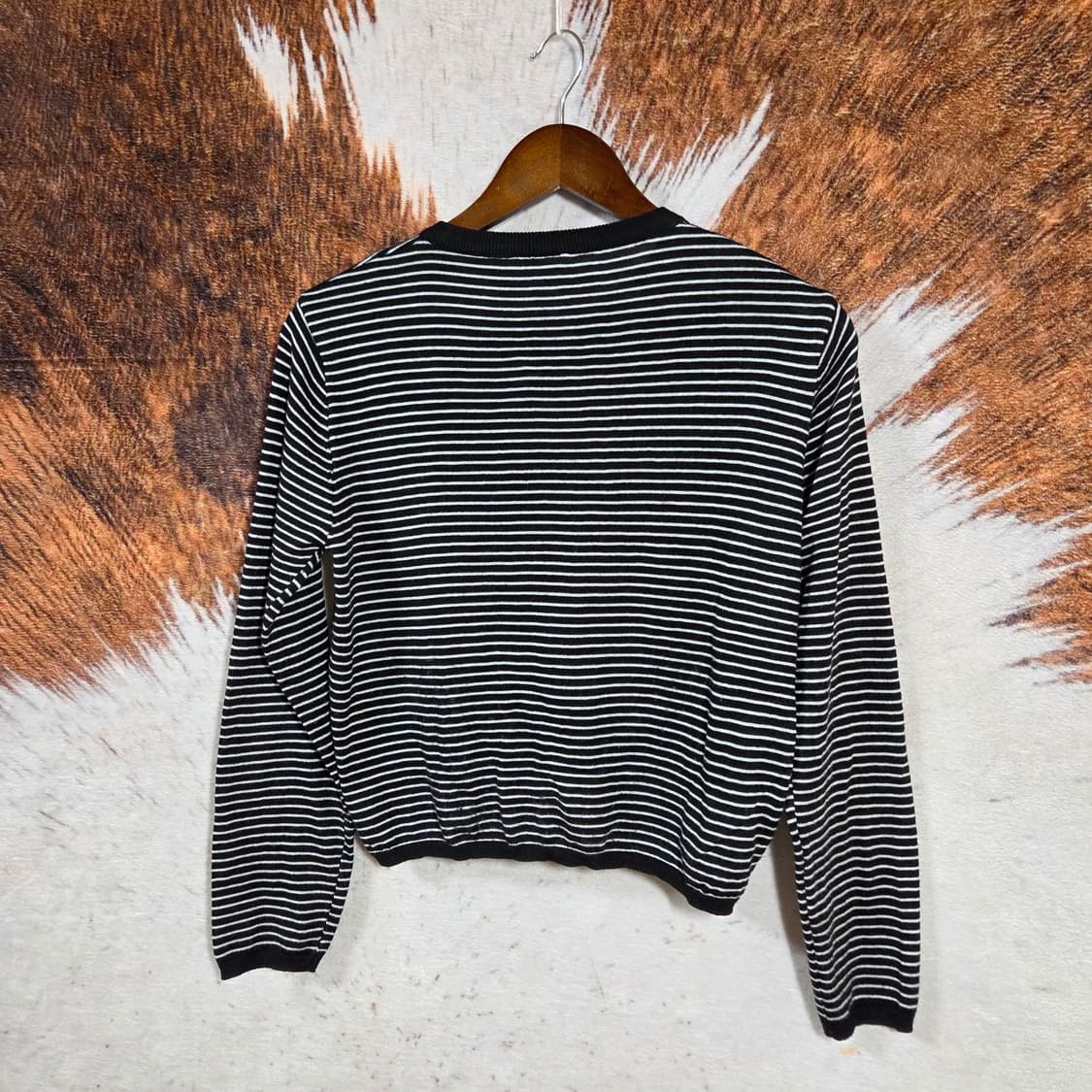 블랙 단가라 스트라이프 슬림핏 가디건 상품이미지4