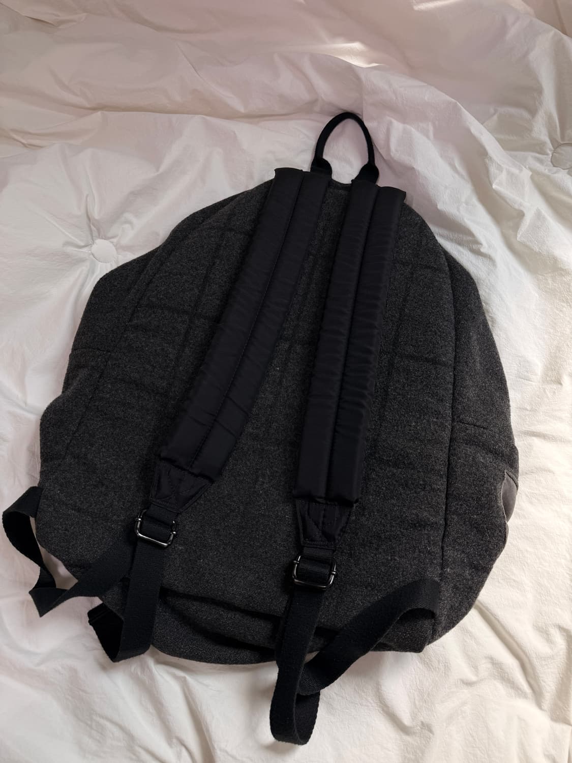 라프시몬스 x 이스트팩 08 패치 백팩 상품이미지2