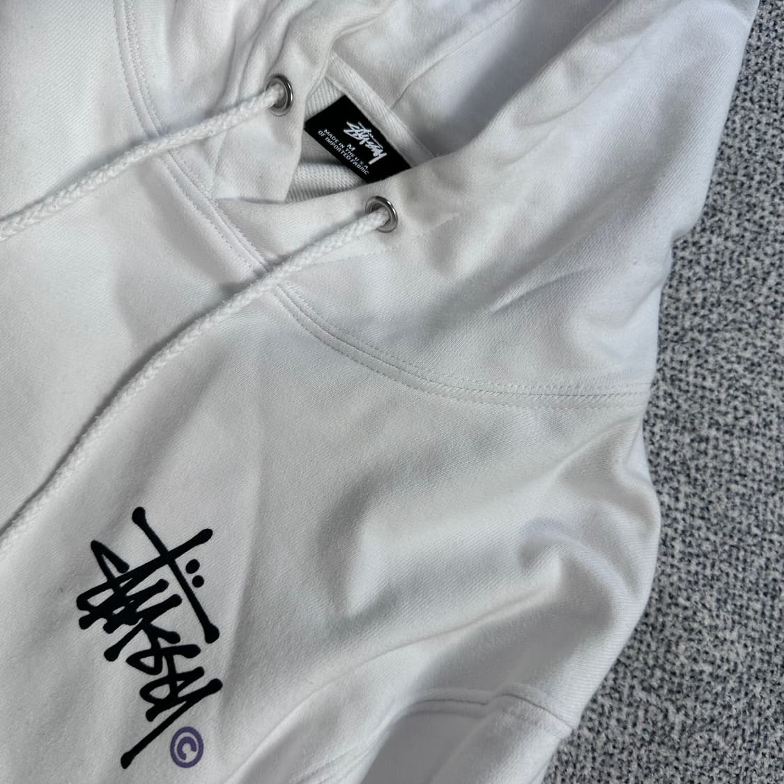 스투시(Stussy) 화이트 컷오프 크롭 후드티 상품이미지3