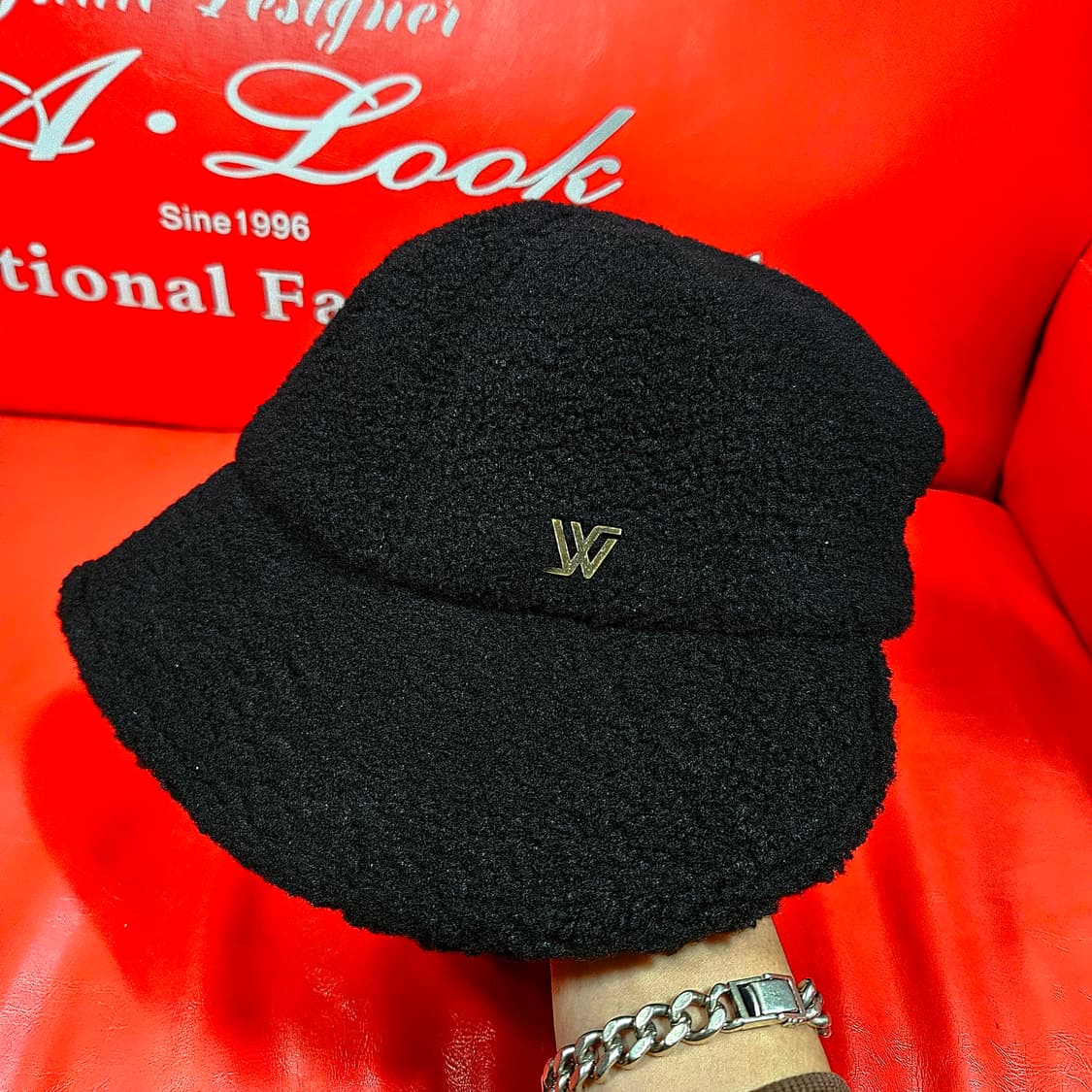 화이트샌즈 23FW 에코퍼 부플 보닛햇 Free 상품이미지2