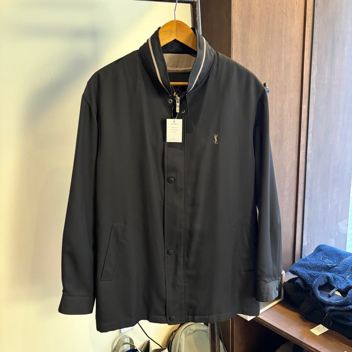 15413 - 입생로랑 블랙 폴리 자켓 상품이미지2