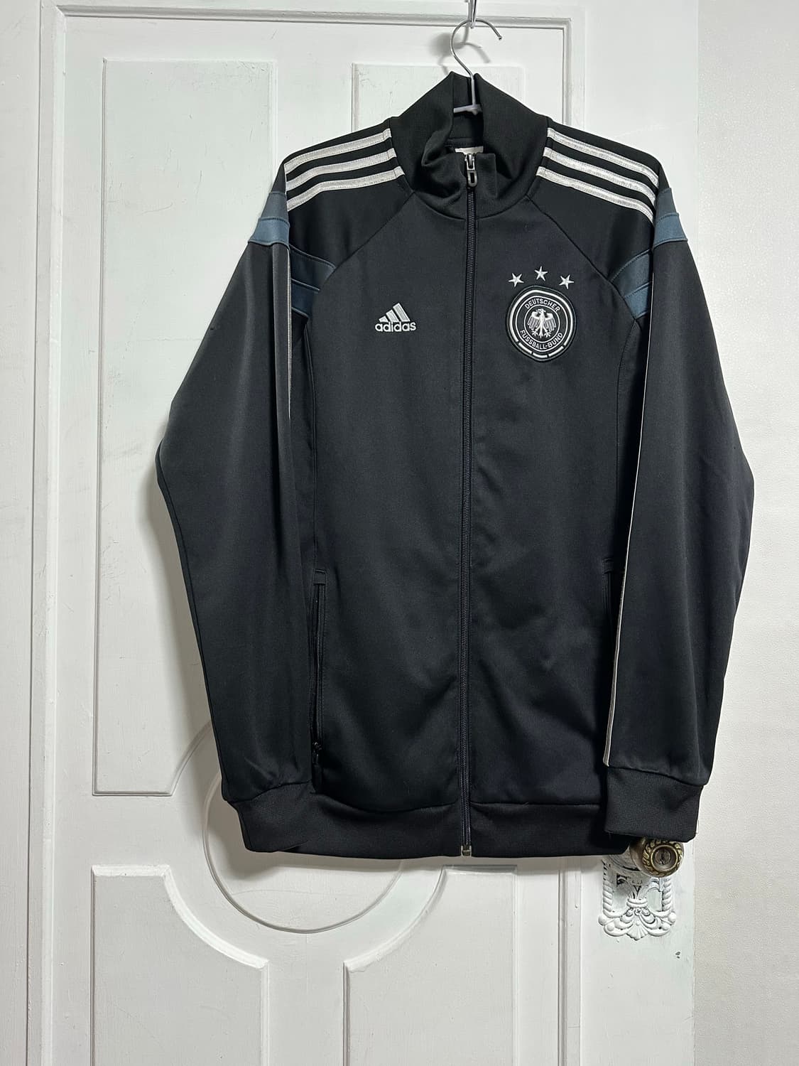 아디다스 독일 대표팀 트랙탑 상품이미지1
