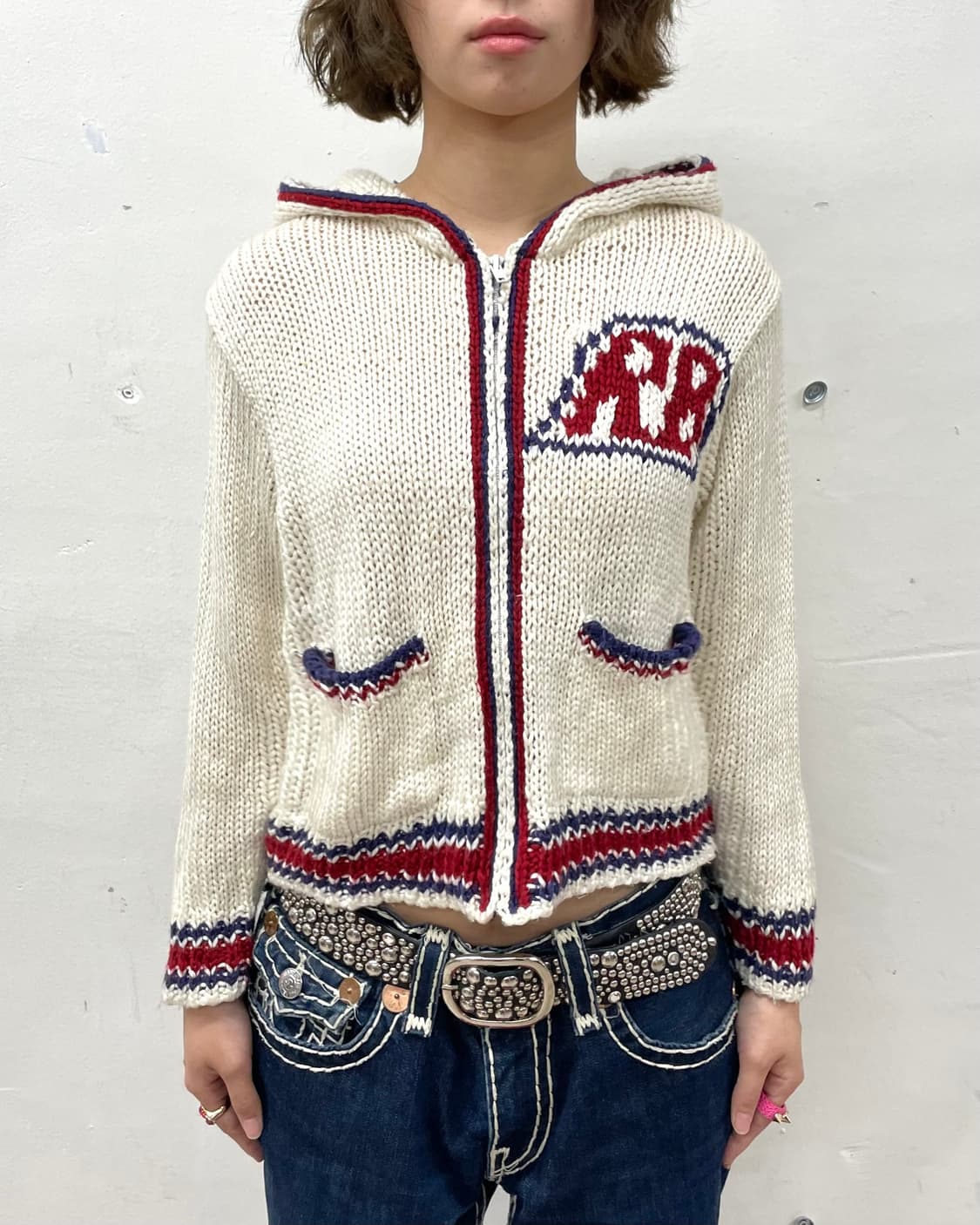 Rabbit embroidered knit white hooded 상품이미지2