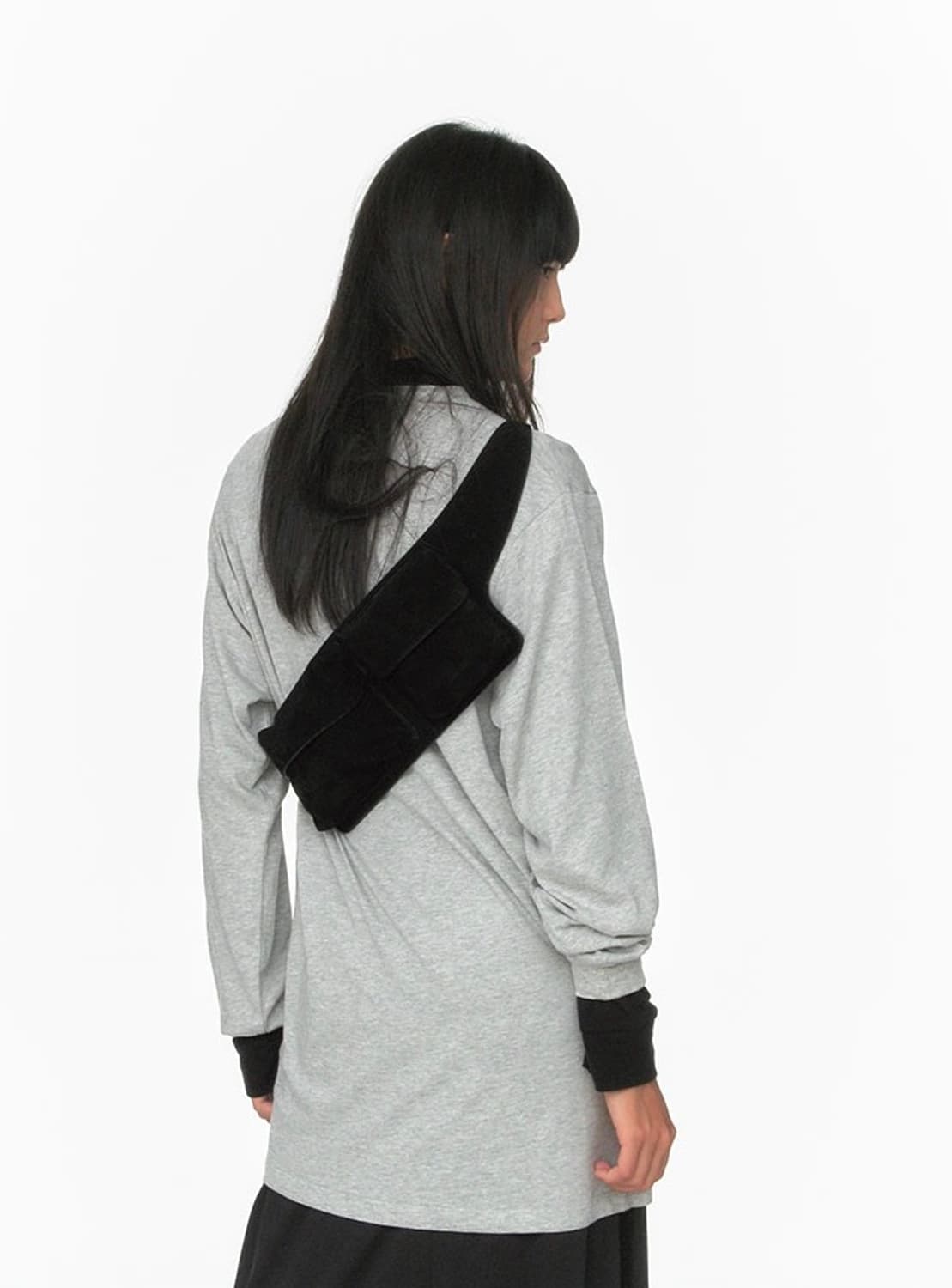 리포스 스웨이드 벨트백 (black) 상품이미지3