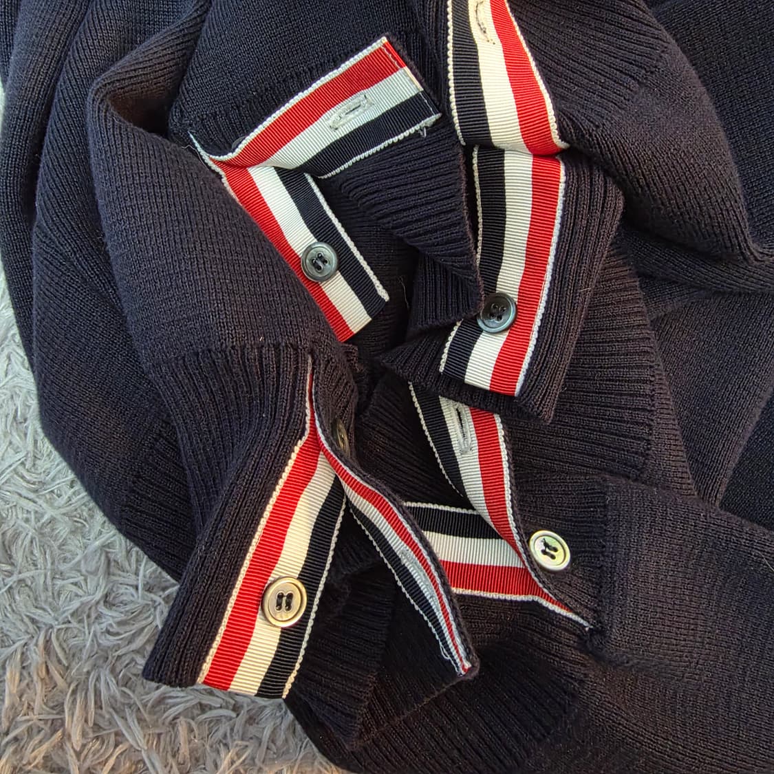 {클로젯}[4]톰브라운 밀라노스티치 암밴드 니트 상품이미지8