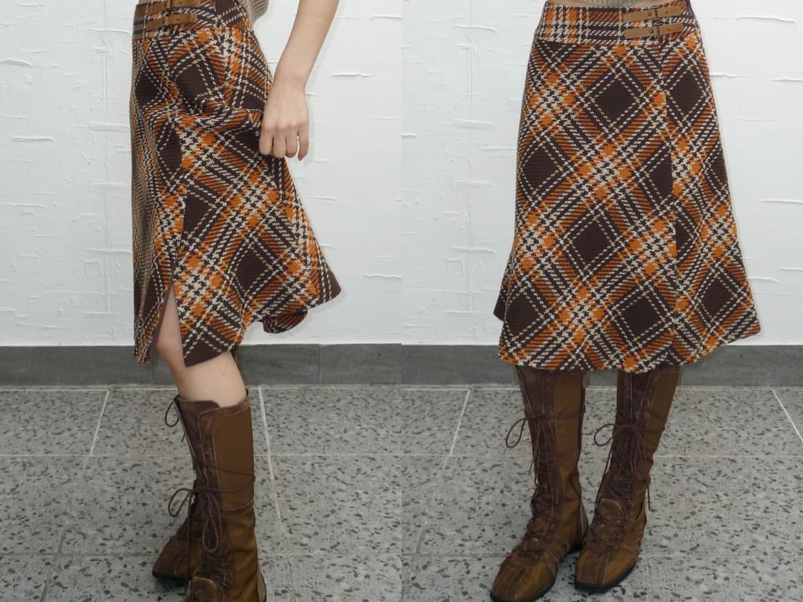 벨트버튼 트임 미디스커트 상품이미지2