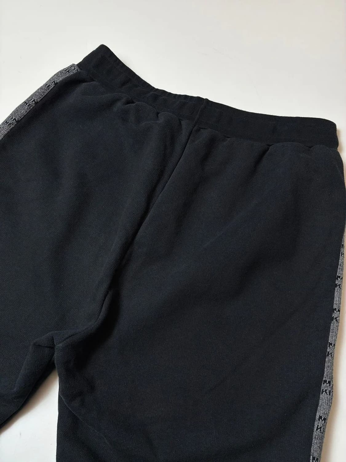 메종키츠네 사이드라인 헤비 코튼 스웻 팬츠 PN8842 상품이미지4