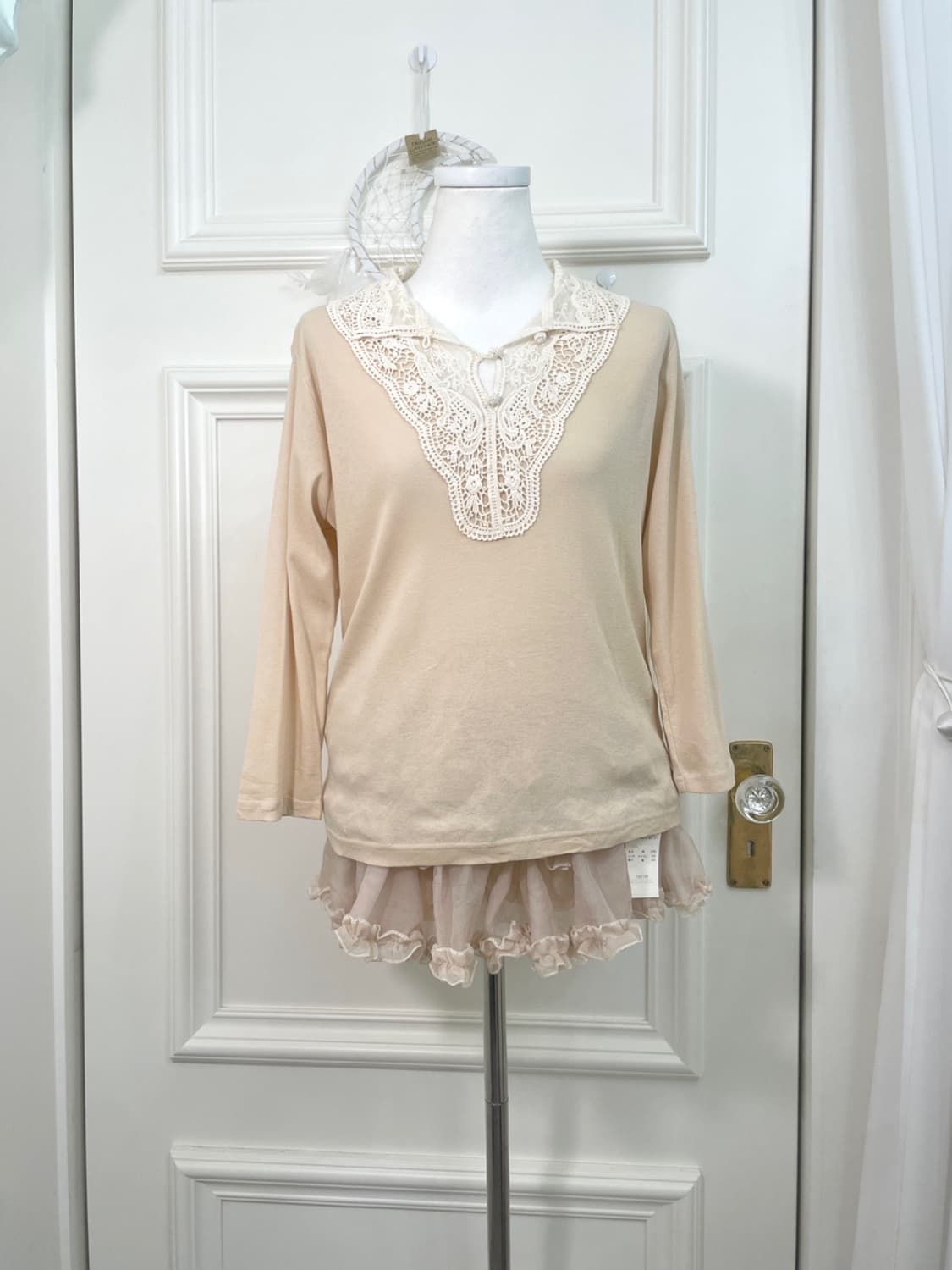 coral cream mori lace collar top 상품이미지1