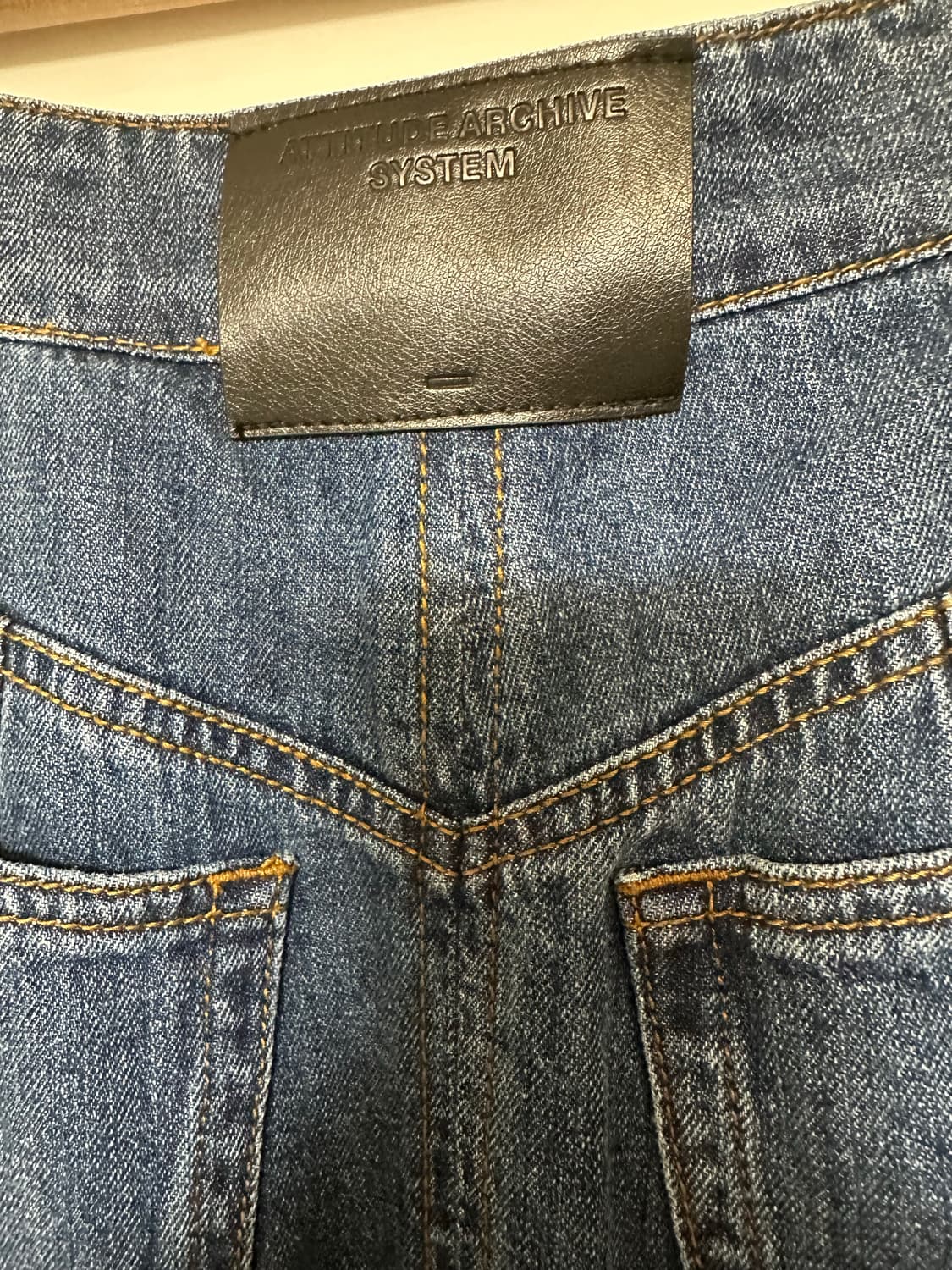 한섬시스템 청 데님 언발란스 훌 스커트 상품이미지7