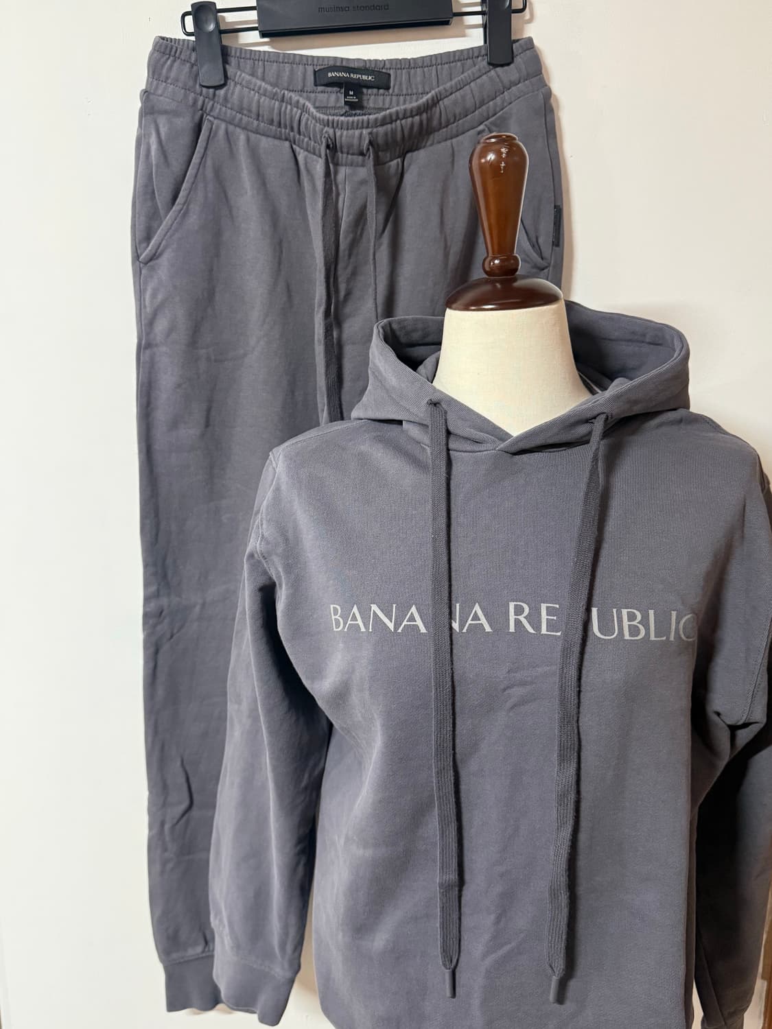 바나나 리퍼블릭 후드티+조거팬츠 셋업 M 상품이미지1