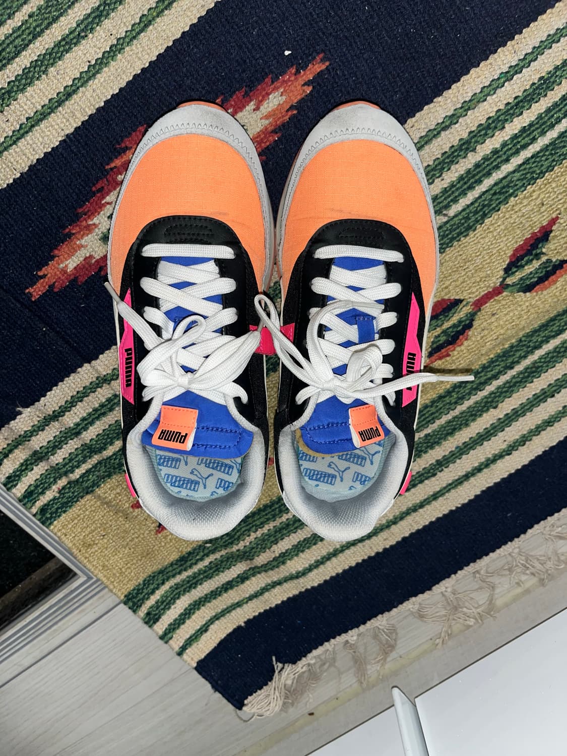 퓨마 운동화 러닝화 스니커즈 240 상품이미지2