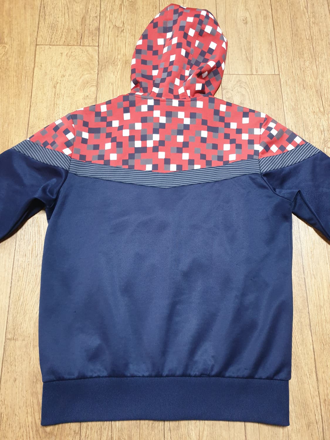 1200 르까프 운동복 후드집업 95 사이즈입니다 상품이미지5