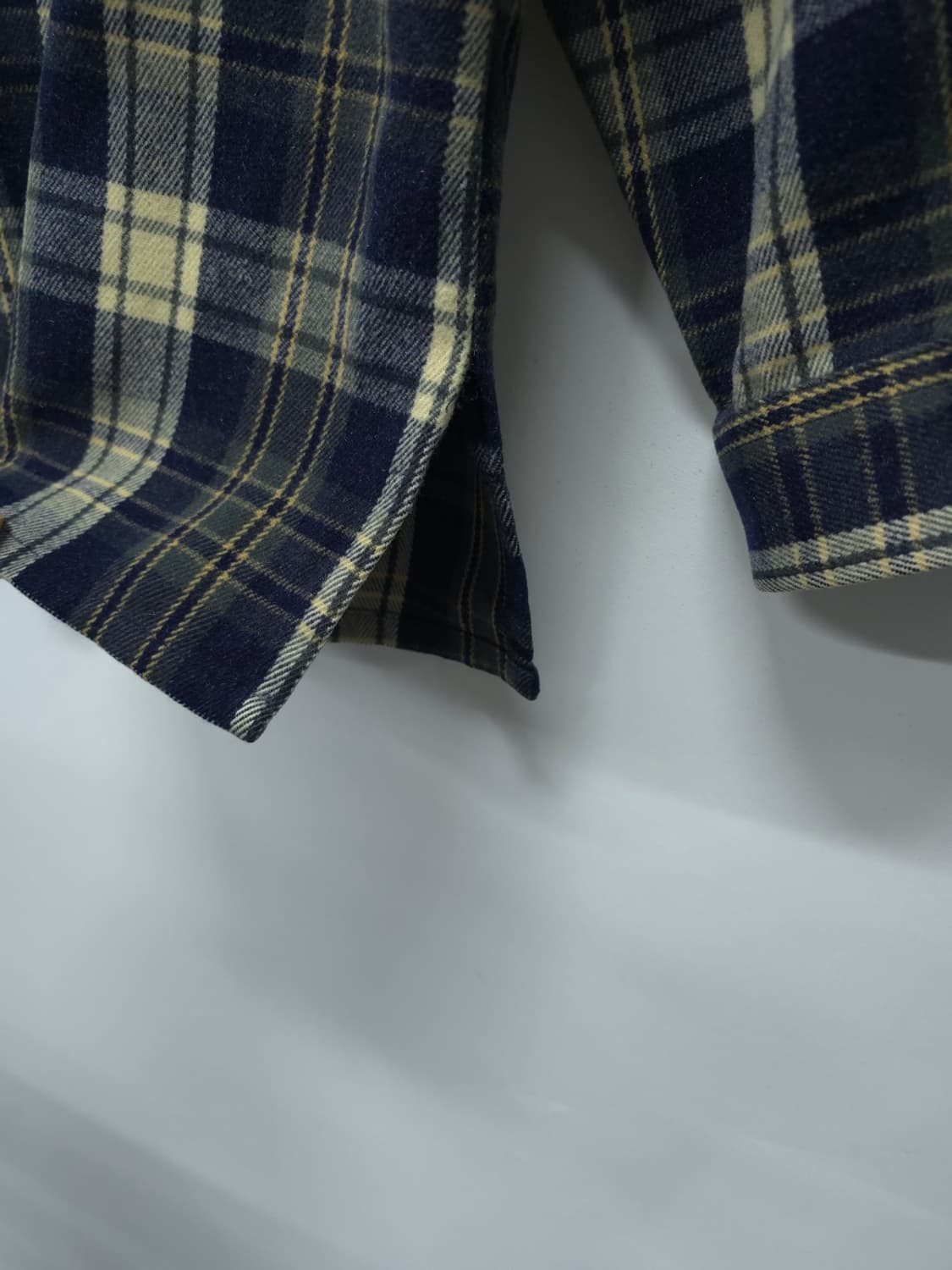 에드윈 남성 네이비 옐로우 체크 모직 셔츠 상품이미지7