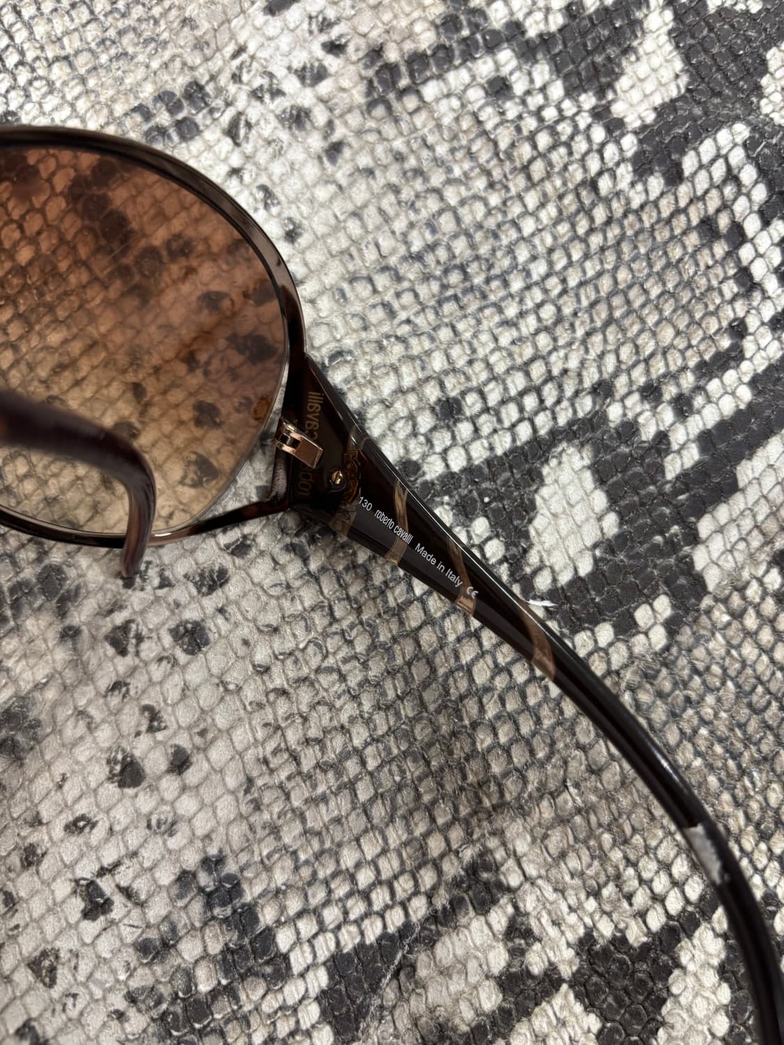 “Roberto Cavalli” sunglasses 상품이미지8
