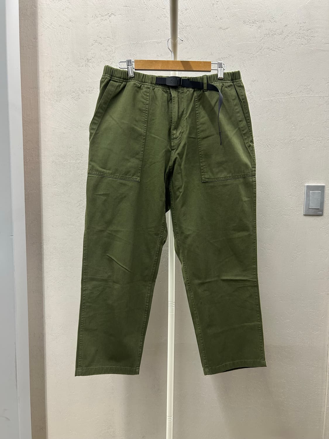 그라미치 카키색 벨트 면바지 상품이미지2