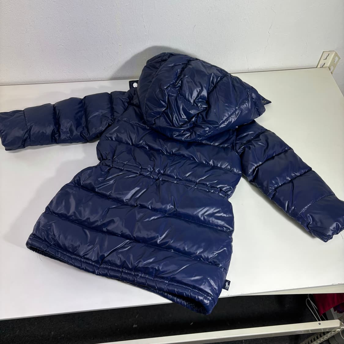 4T 폴로 랄프로렌 키즈 네이비 유광 롱패딩 상품이미지3