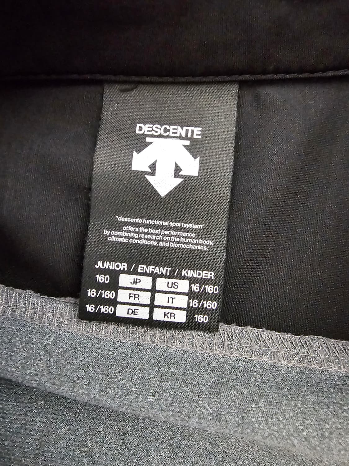 키즈 데상트 트라이애슬론 기능성자켓 160 여성가능 상품이미지3