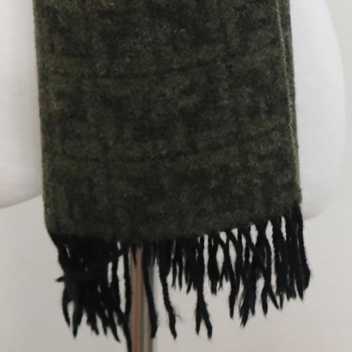 펜디 로고 울 머플러 46639 상품이미지3