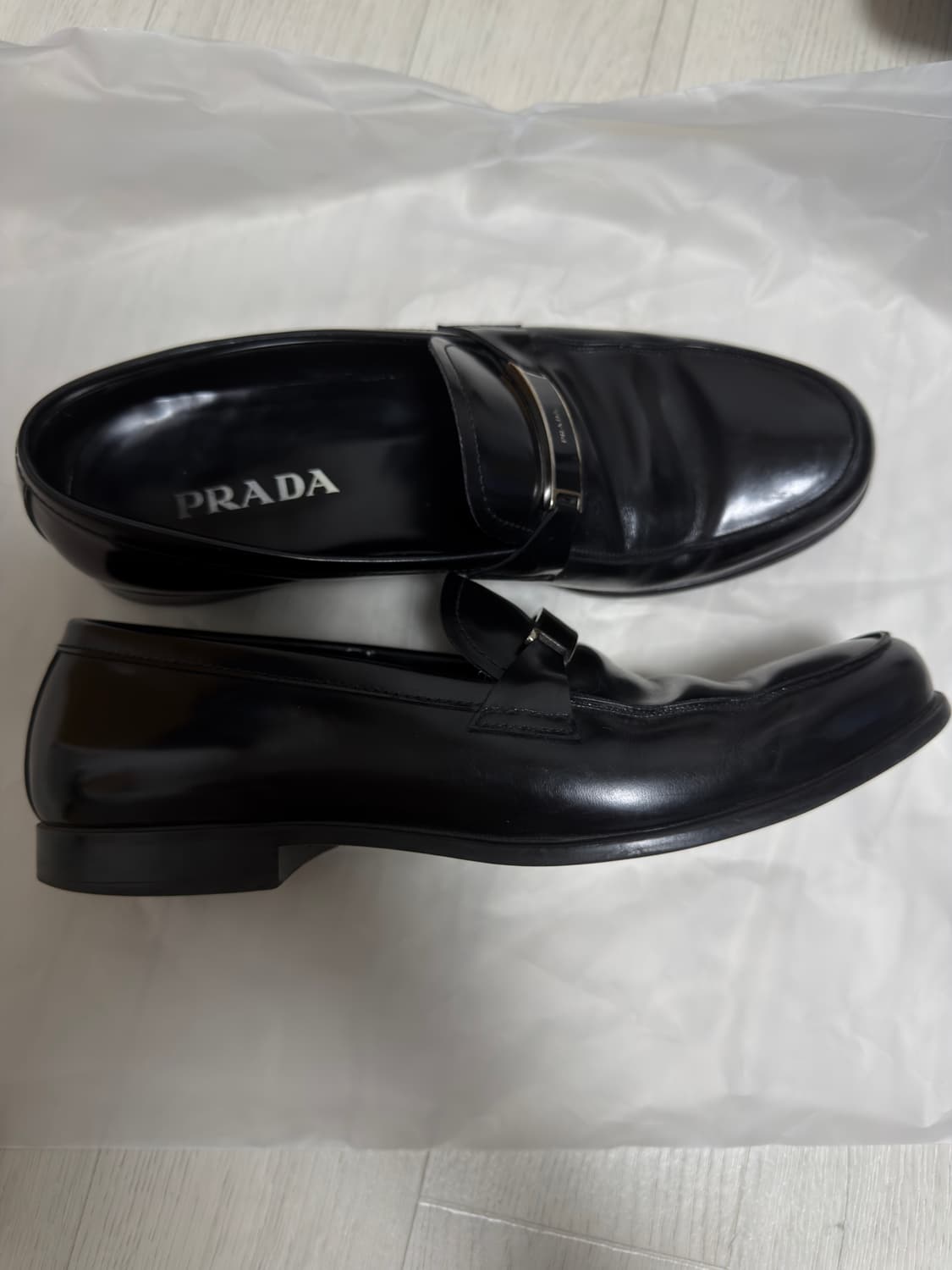 PRADA Metal Buckle Leather Loafer 상품이미지2
